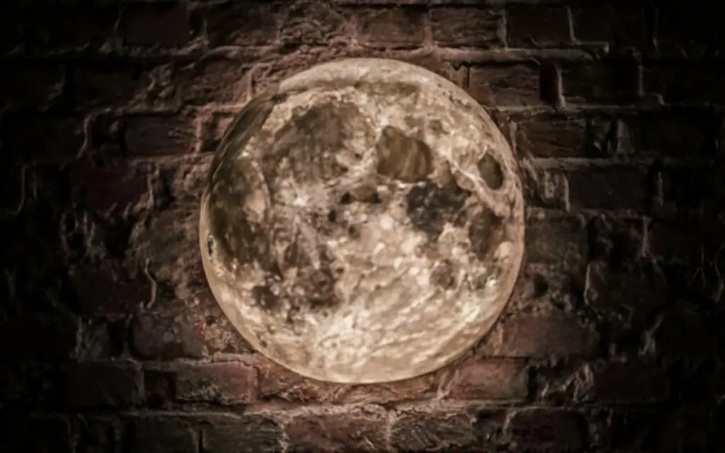 Experience-the-Ethereal-Glow-LED-Moon-Lamp-for-a-Tranquil-Ambiance Sweet Home Vibes